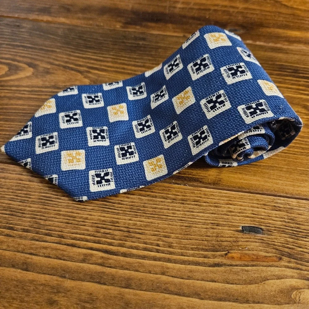 Tommy Hilfiger Silk Tie Bundle (2) Blue Geometric‎ & Black Floral Dot Pattern